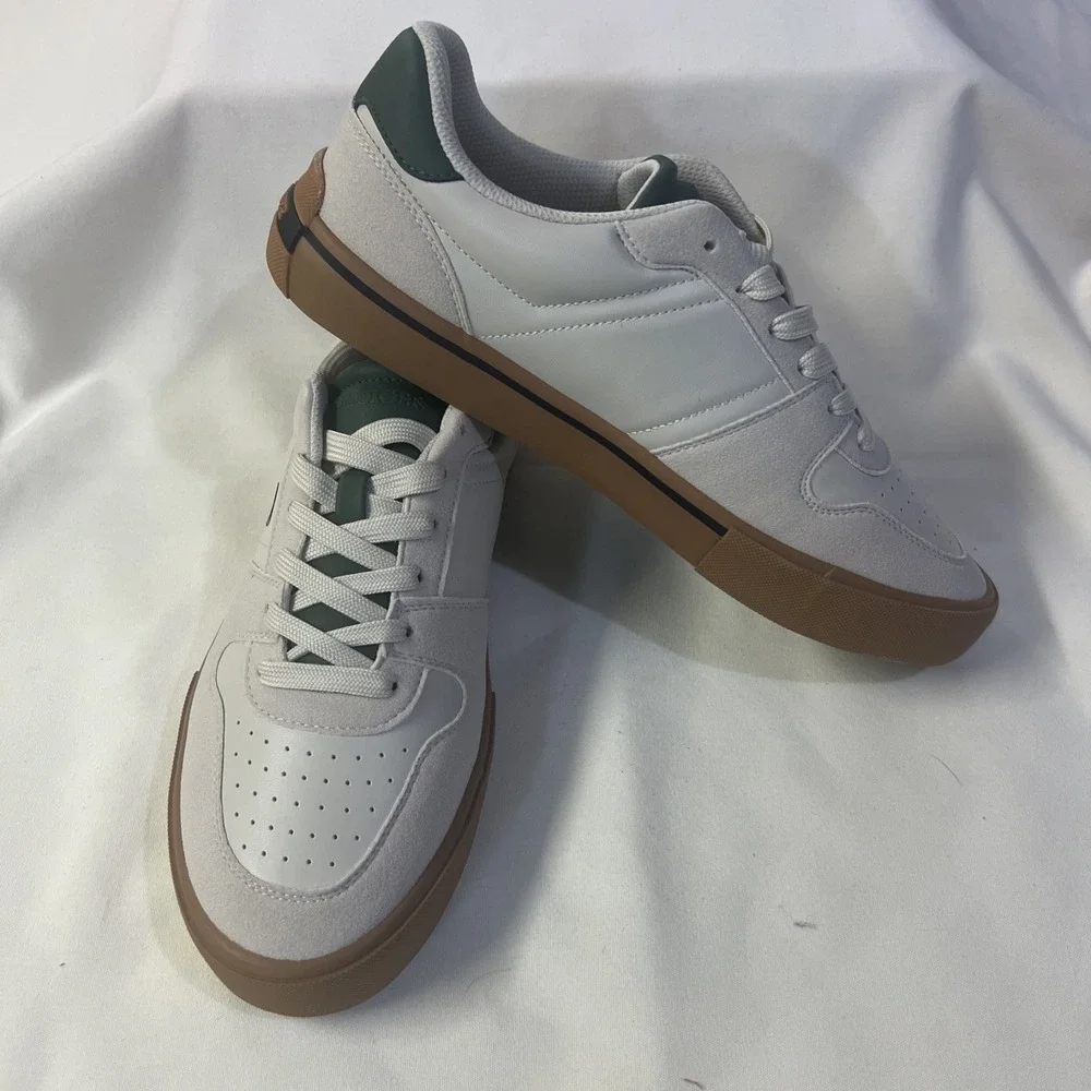 Tommy Hilfiger TMRENCHAL-C Beige/Green Gum Sole Lace-Up Sneakers Men 9